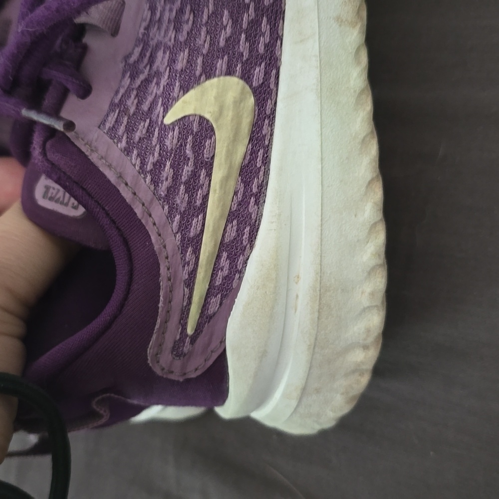 Nike rival - Picture 4 of 4